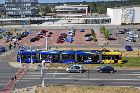 na zdjęciu kampus uniwersytecki widziany z lotu ptaka. Kliknij, aby powiększyć zdjęcie.